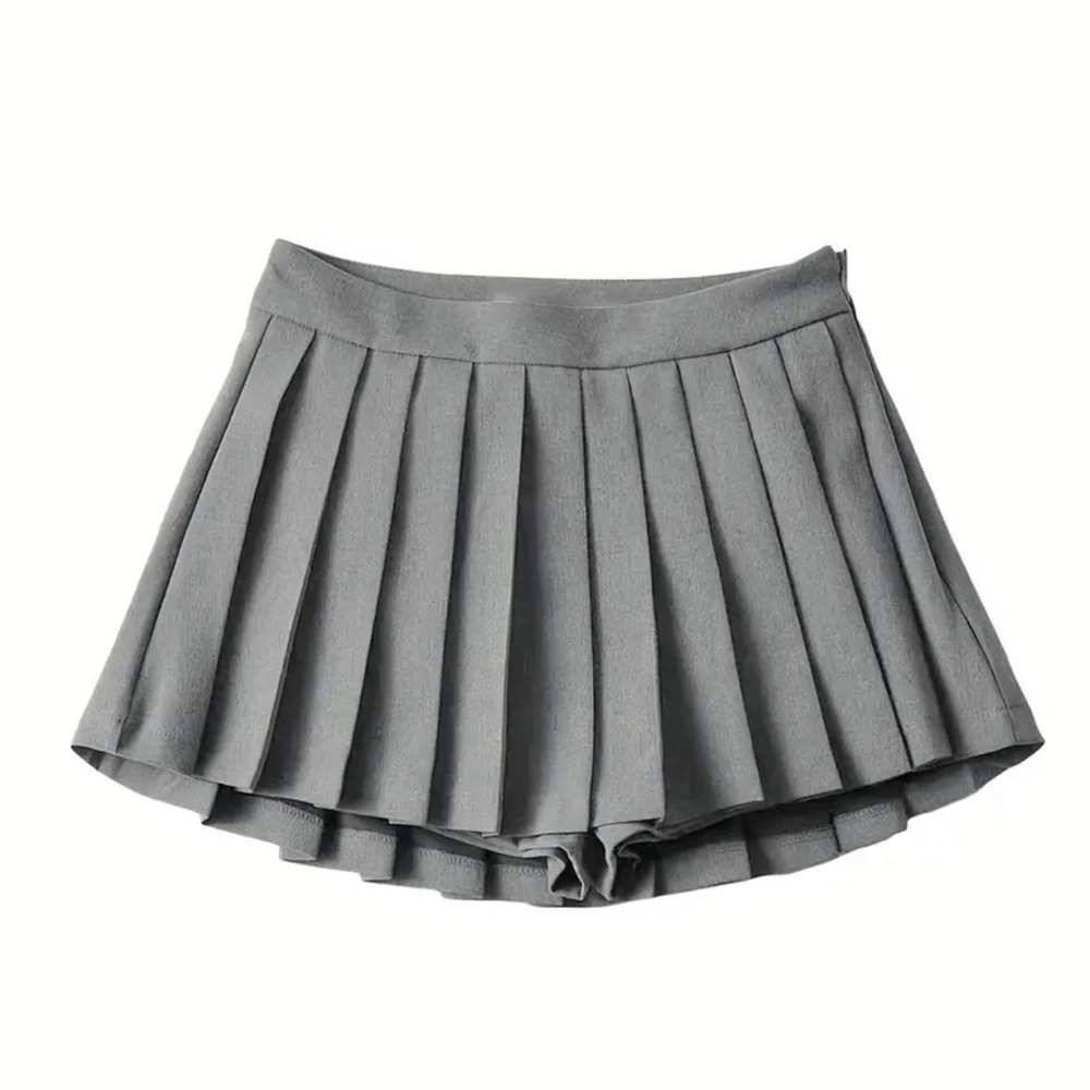 Gray mini pleated skirt